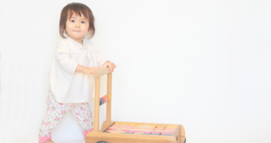 動き回る子ども