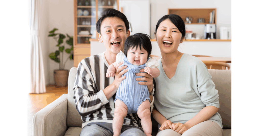 幸せな笑顔の家族